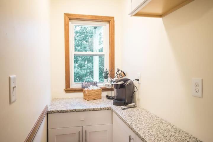 Renovated Lower Allston 3 Bedroom Boston Buitenkant foto