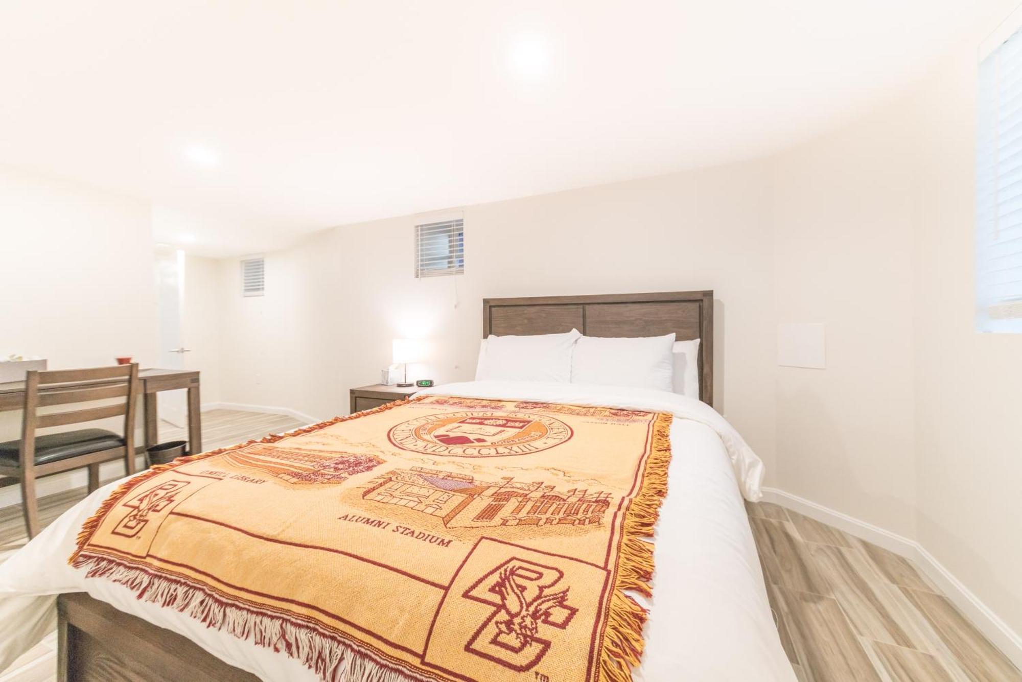 Renovated Lower Allston 3 Bedroom Boston Buitenkant foto